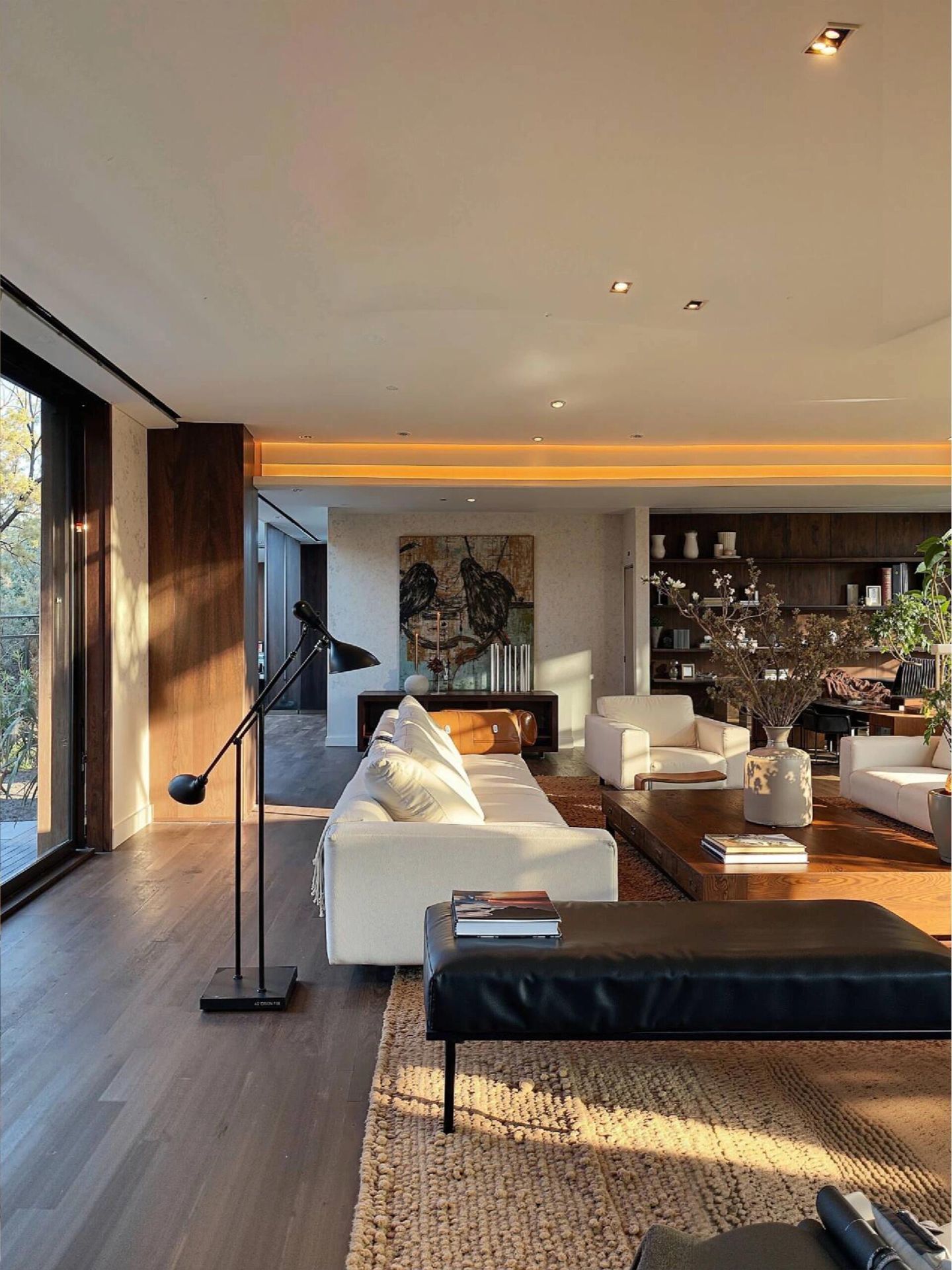 Timeless Heritage: Classic American Sophisticated Residence - 6