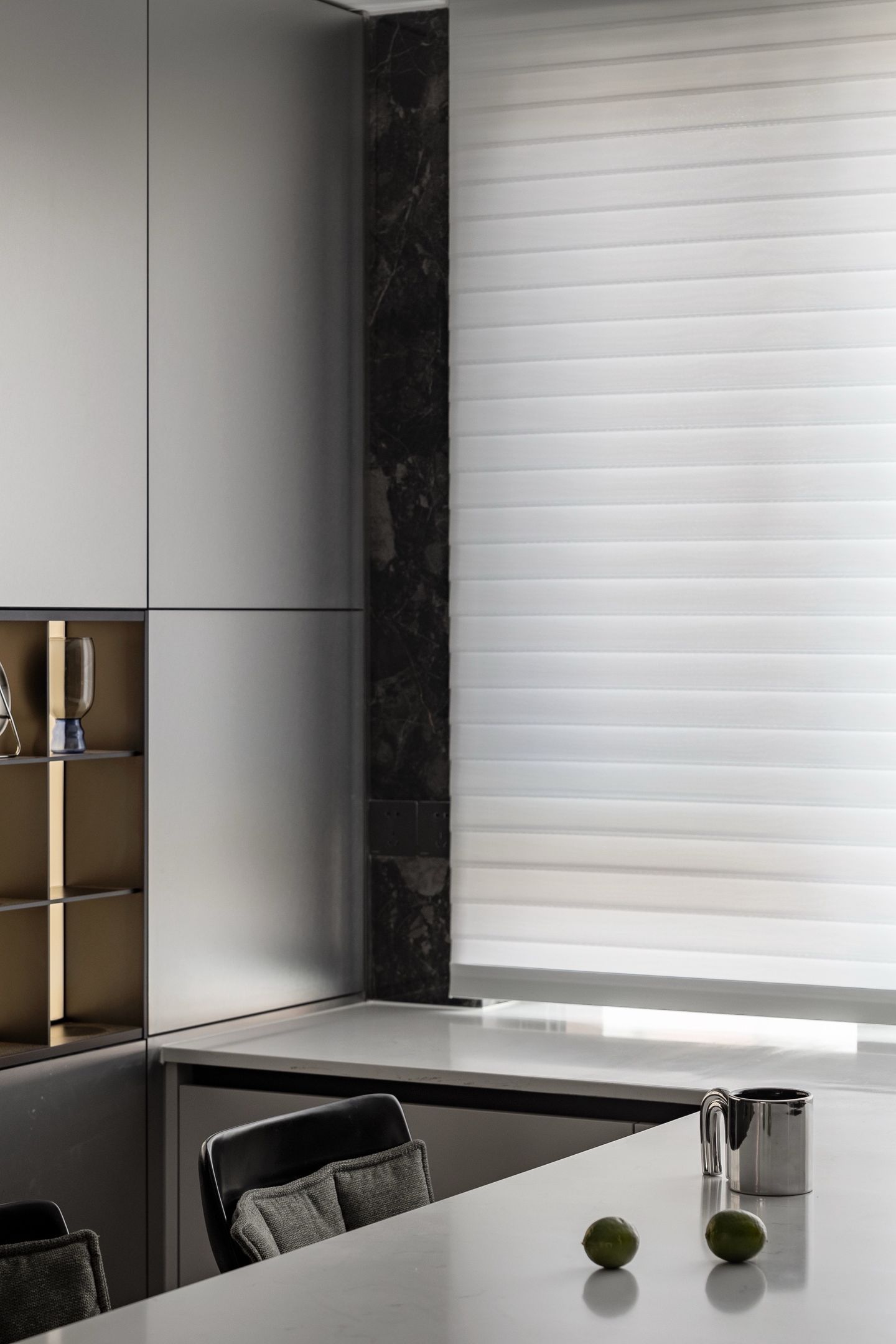 The Italian Essence: Timeless Minimalist Luxury Residence - 14