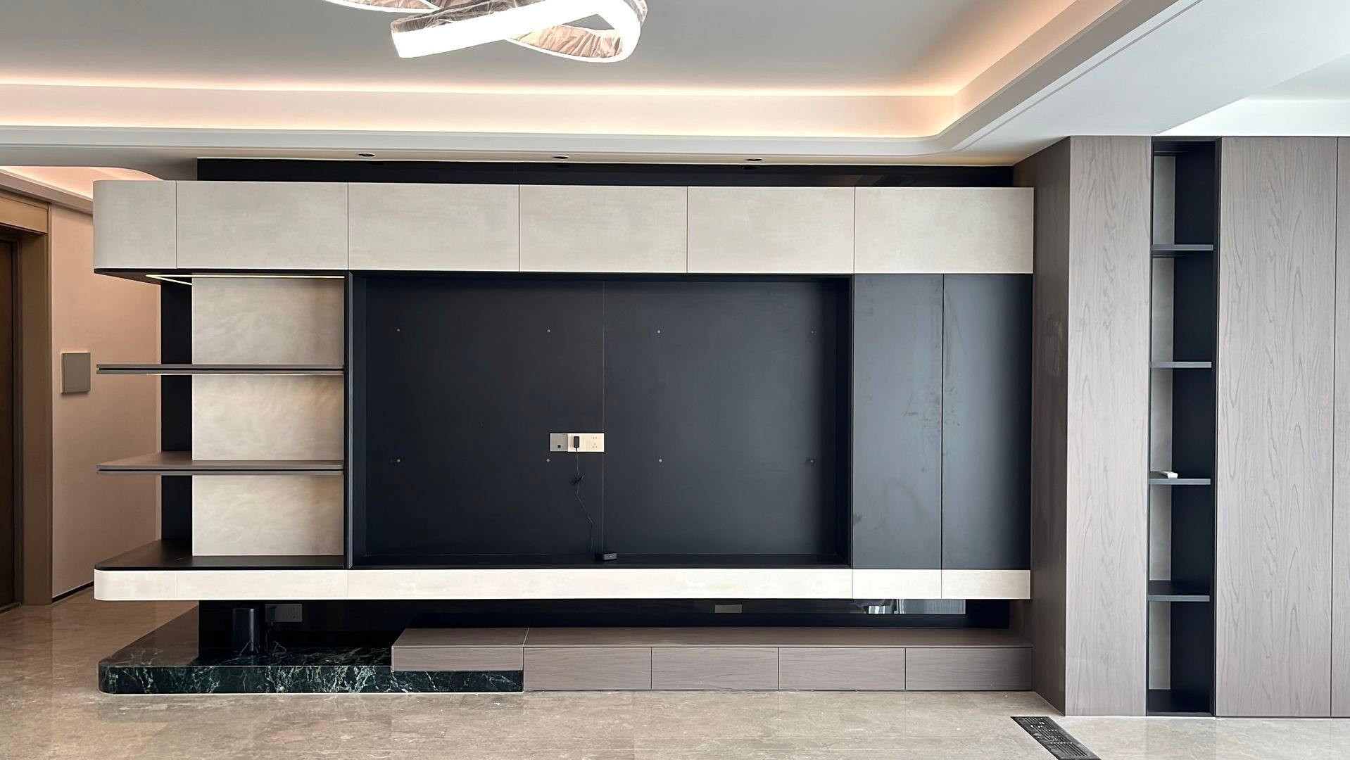 Italian Sophistication: 188㎡ Refined Modern Residence