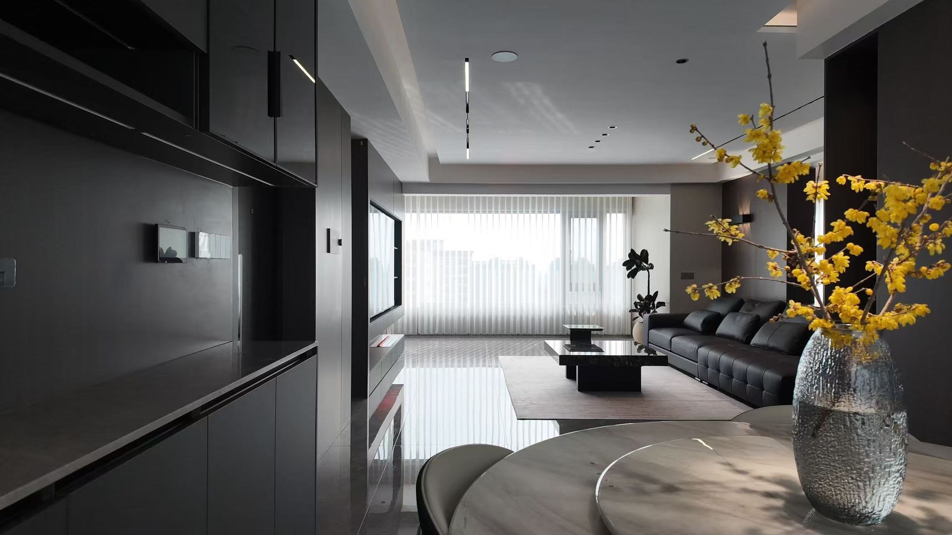 Italian Monolith: 150㎡ Sophisticated Minimalist Residence - 12