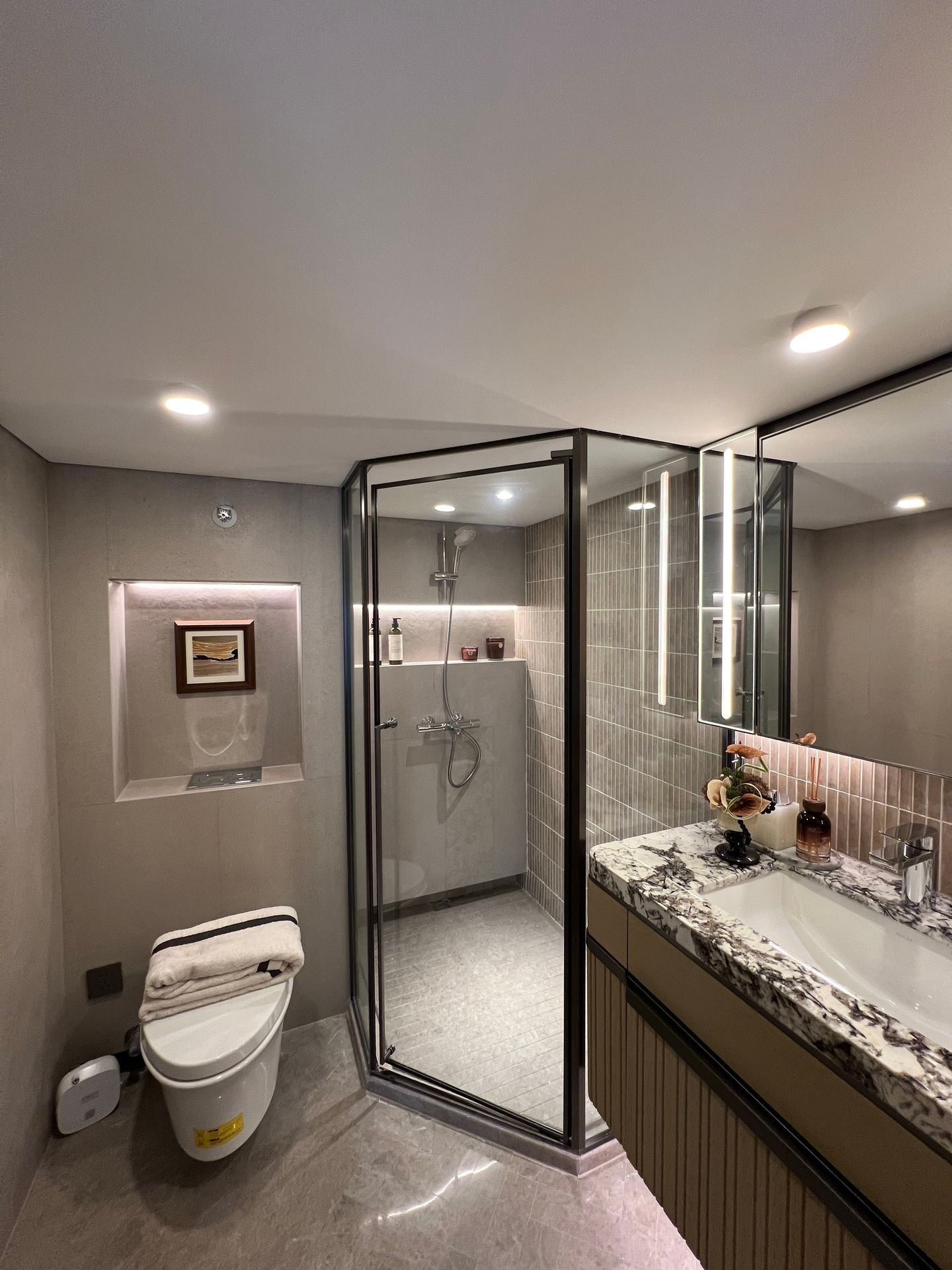 Riverfront Elegance: 200㎡ Italian Grand Apartment in Hangzhou - 10