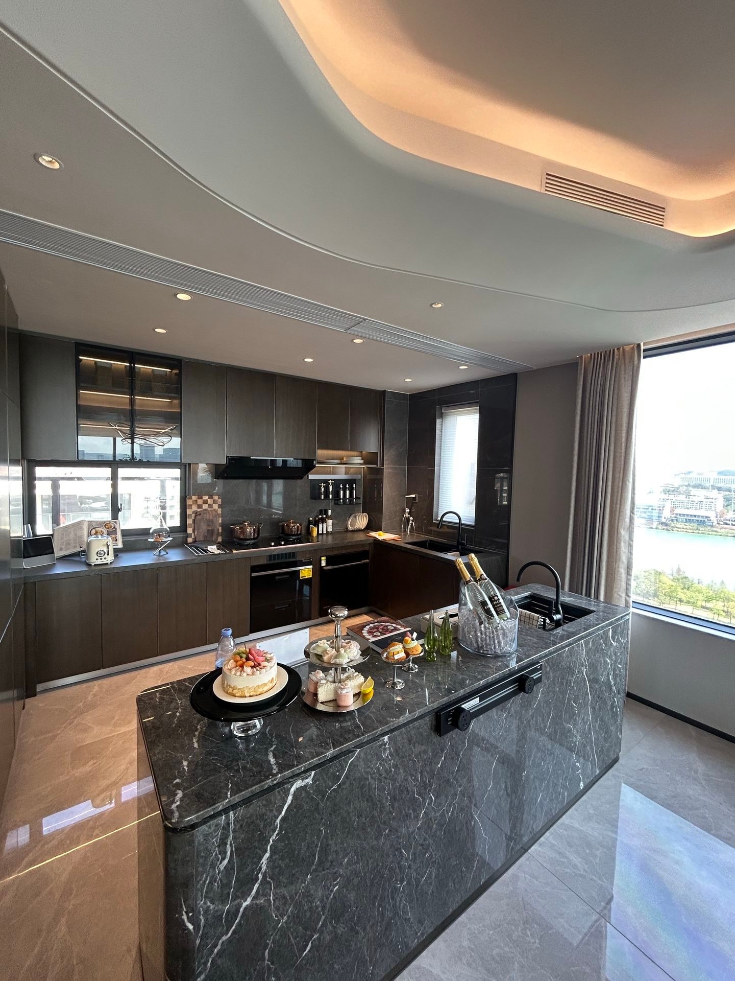Nanning Grandeur: 288㎡ Modern Luxury Open-Plan Residence - 10