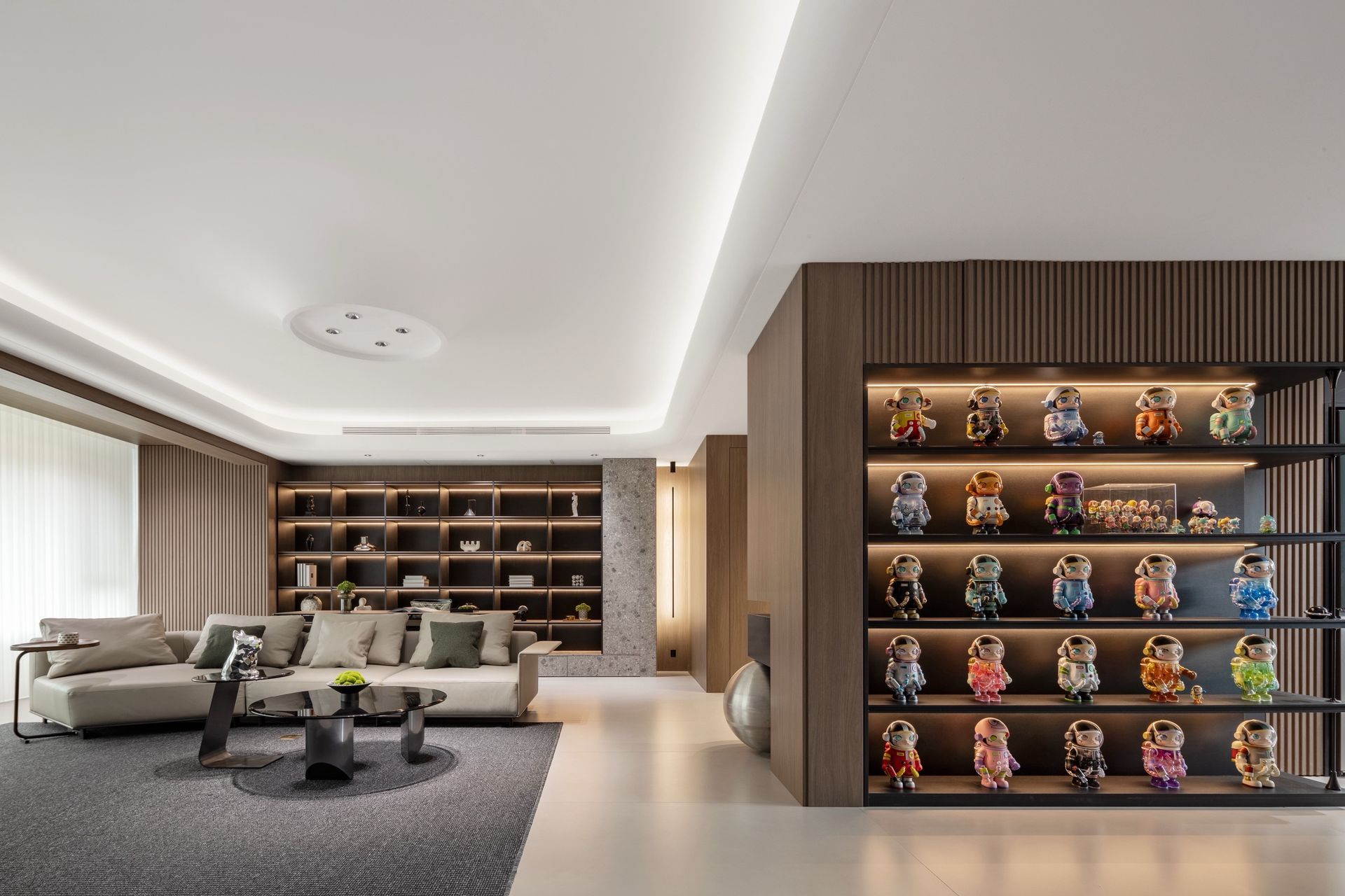 The Italian Essence: Timeless Minimalist Luxury Residence - 8