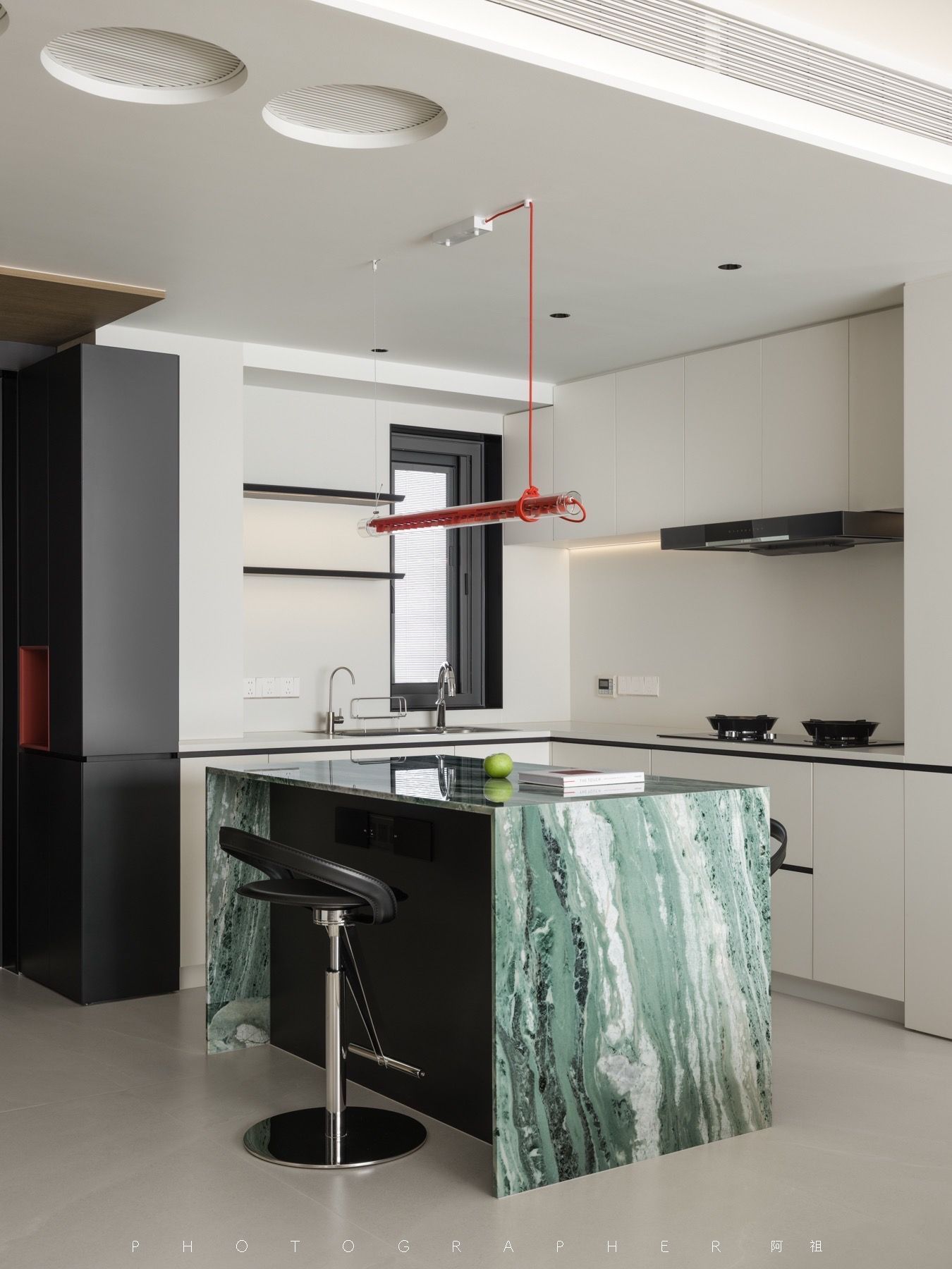 Pure Horizon: 250㎡ Contemporary Minimalist Flat - 5