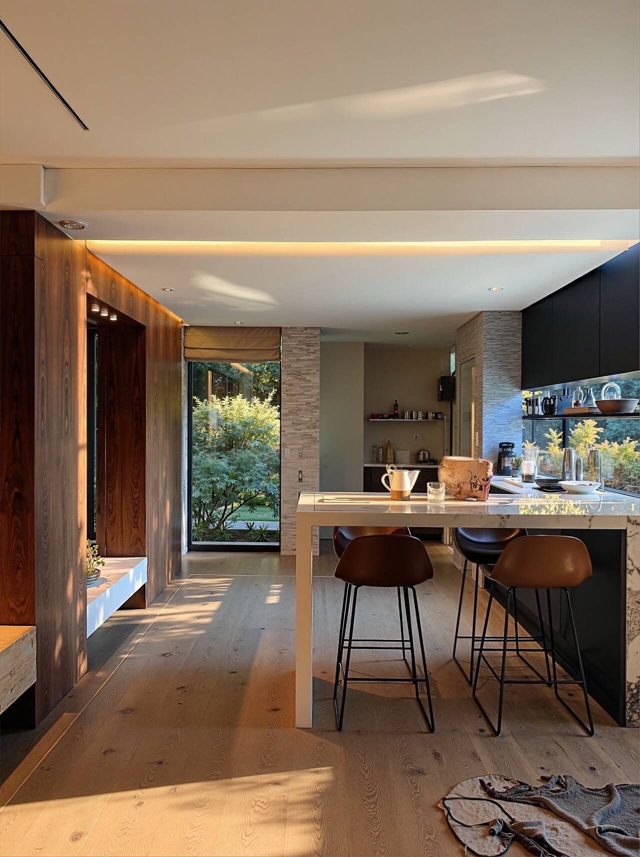 Timeless Heritage: Classic American Sophisticated Residence - 5