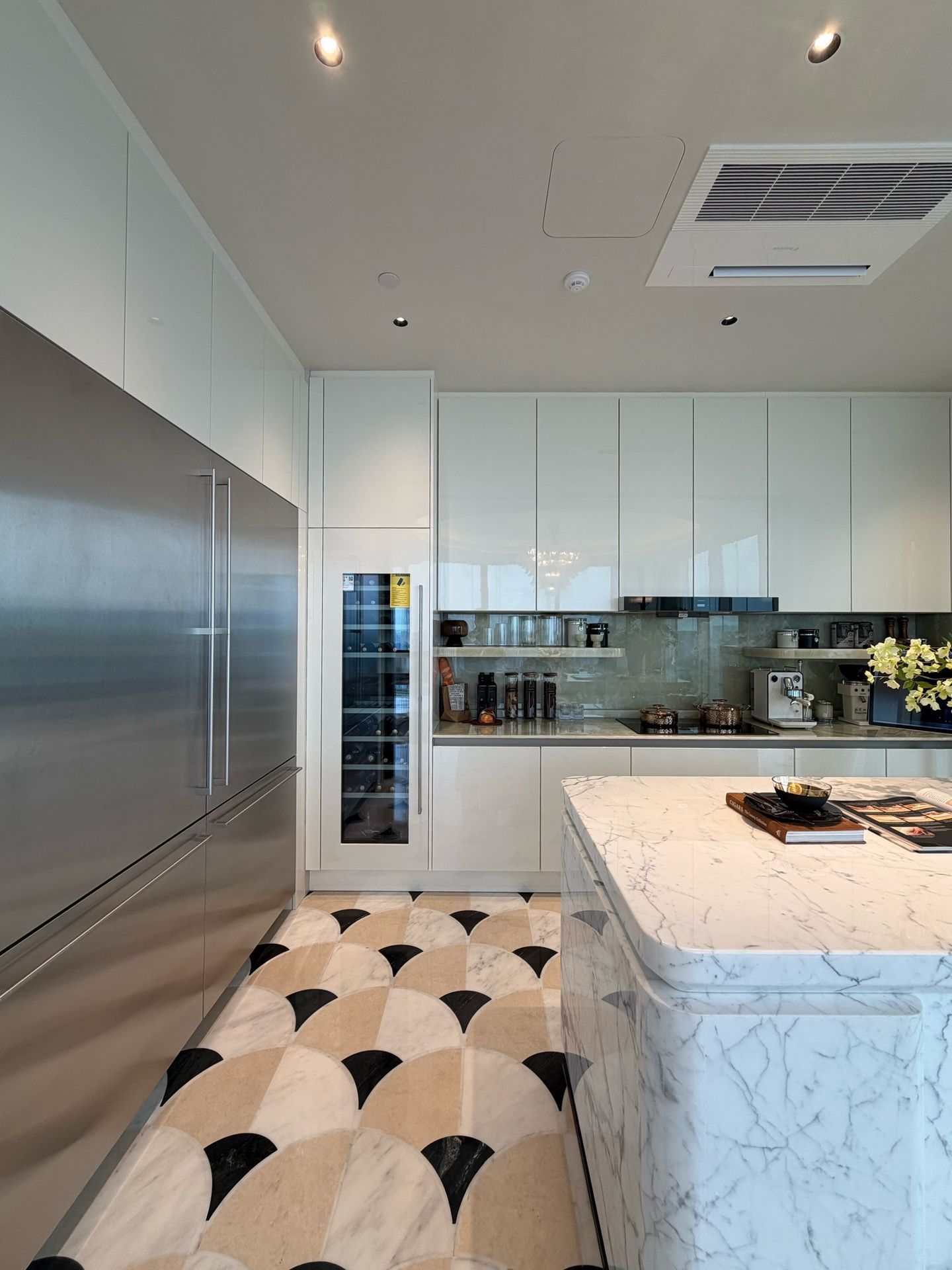 Monolithic Elegance: 810㎡ Refined Light Luxury Estate - 31