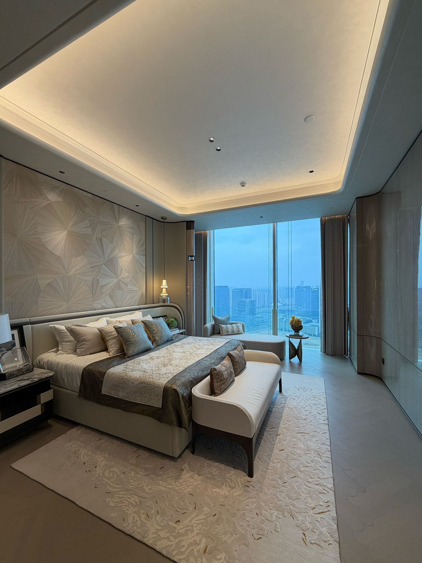 Monolithic Elegance: 810㎡ Refined Light Luxury Estate - 27
