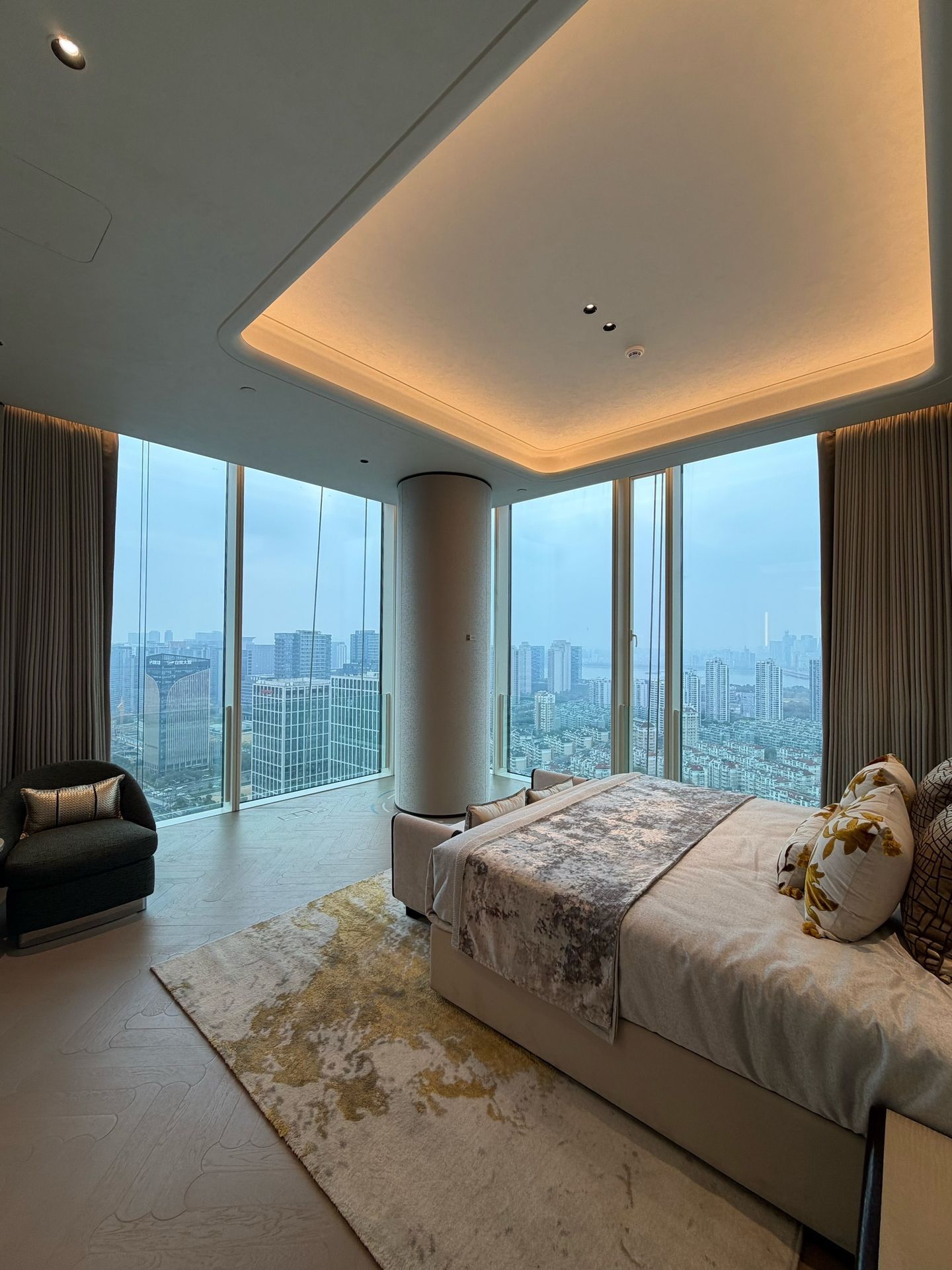 Monolithic Elegance: 810㎡ Refined Light Luxury Estate - 17