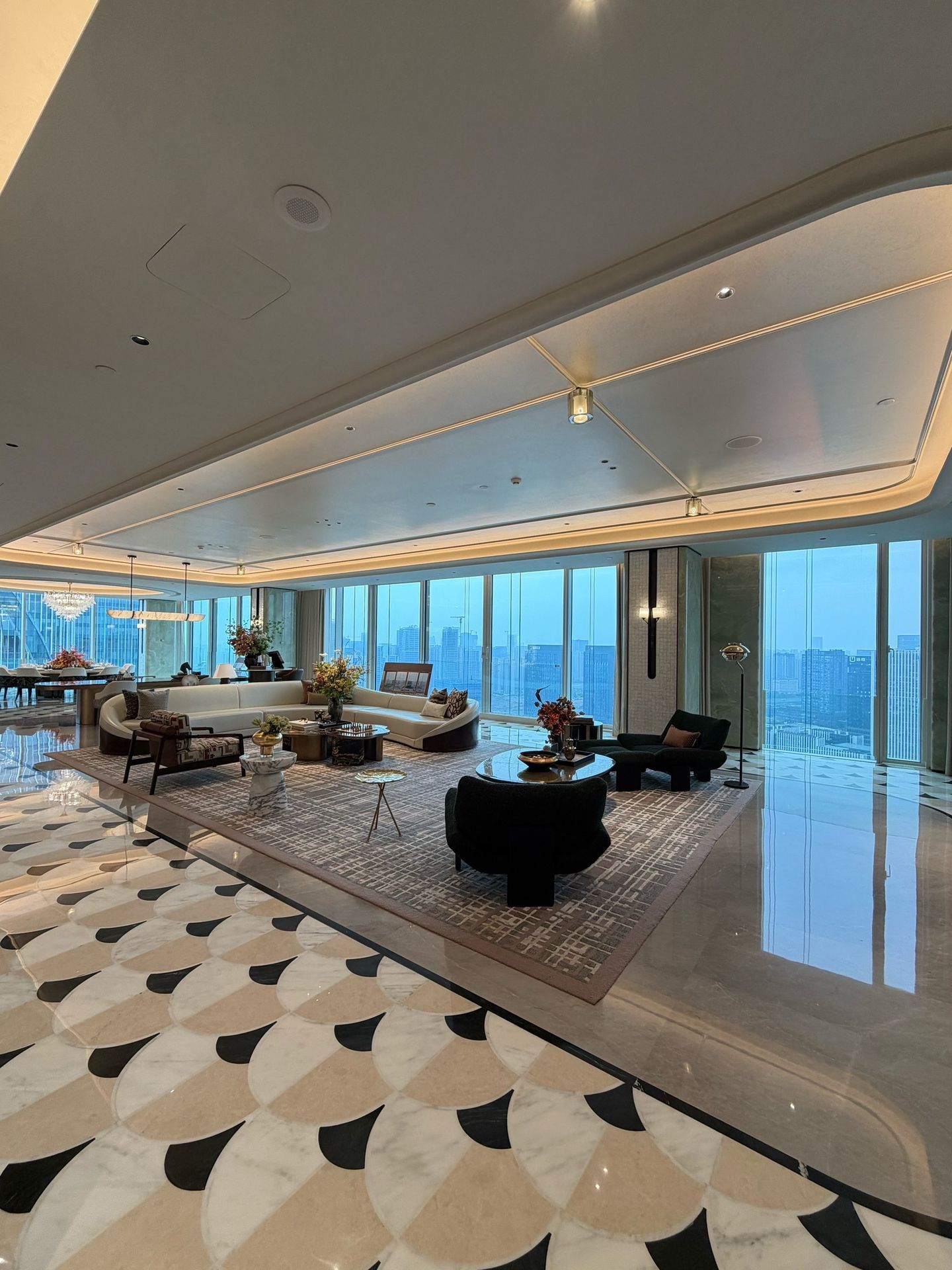 Monolithic Elegance: 810㎡ Refined Light Luxury Estate - 23
