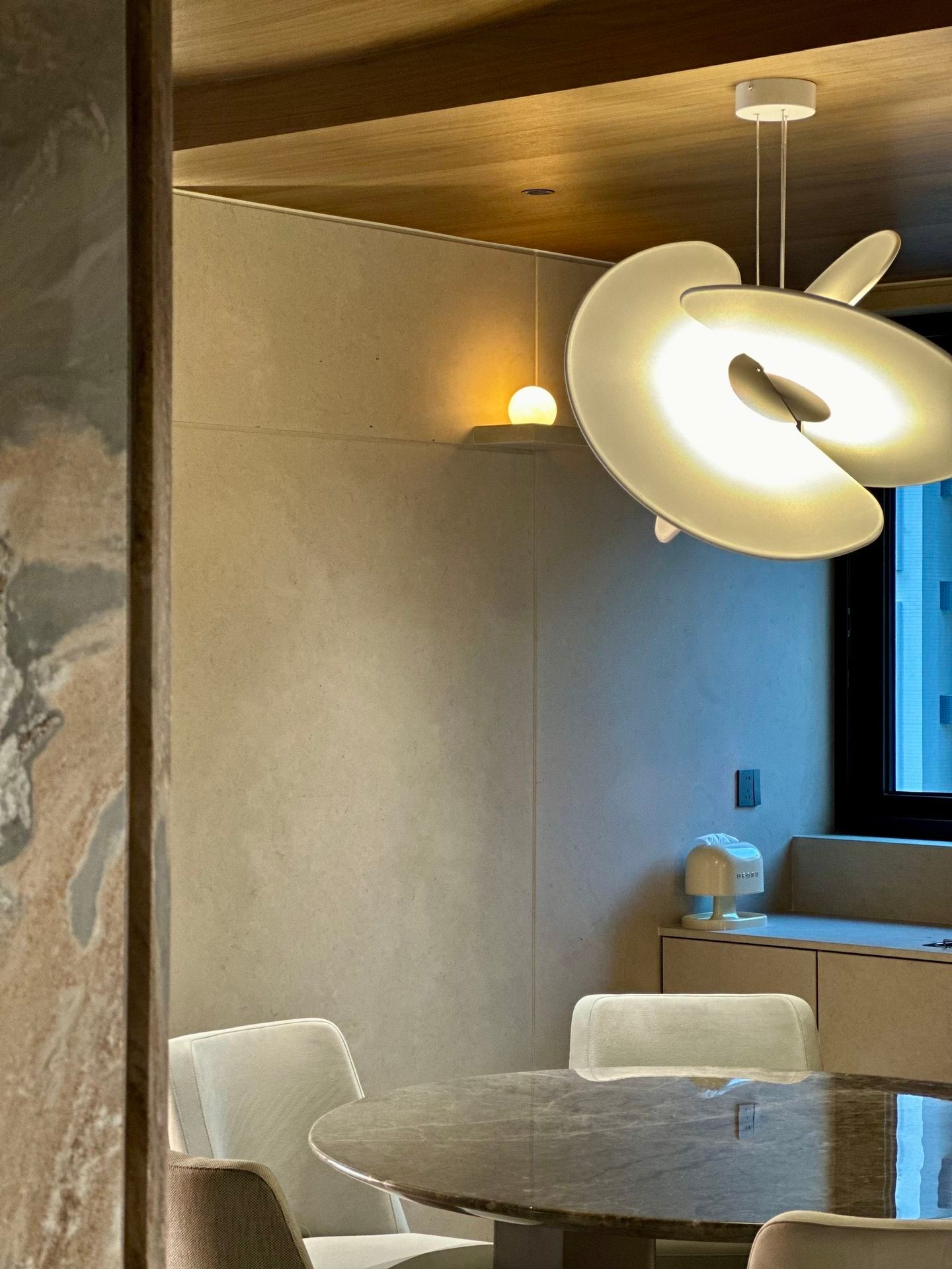 Urban Harmony: 120㎡ Modern Refined Apartment - 7