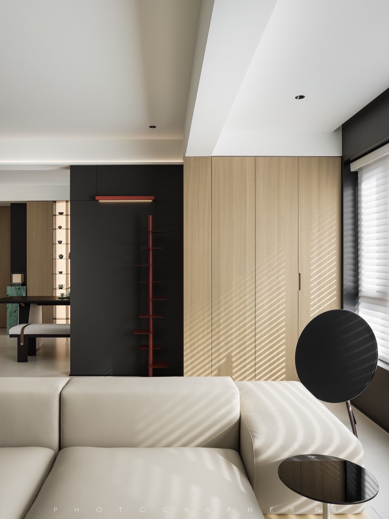 Pure Horizon: 250㎡ Contemporary Minimalist Flat - 14